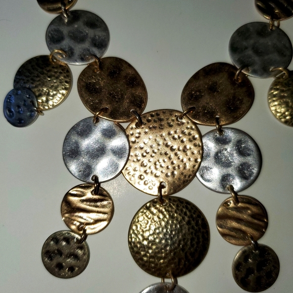 Necklace & Earring set - Picture 4 of 4